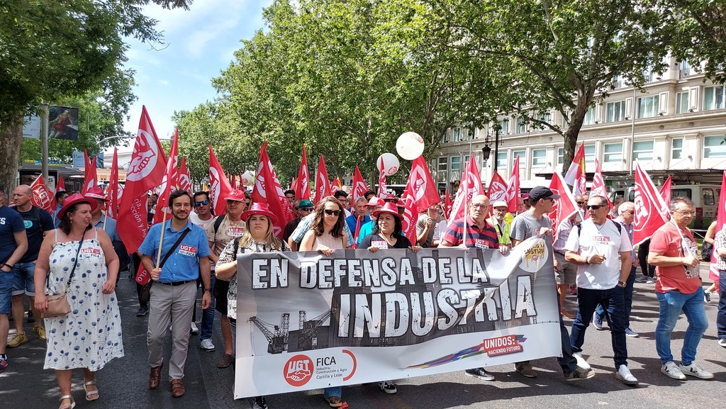 UGT FICA CyL secunda la manifestación en Madrid por un Pacto de estado por la Industria