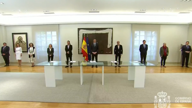120520 firma del acuerdo social en defensa del empleo del gobierno y los agentes sociales